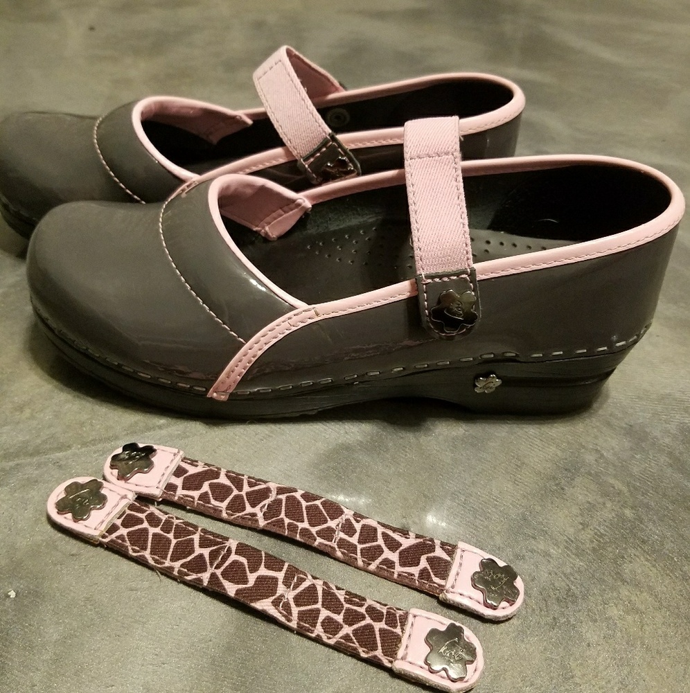Sanita Clogs